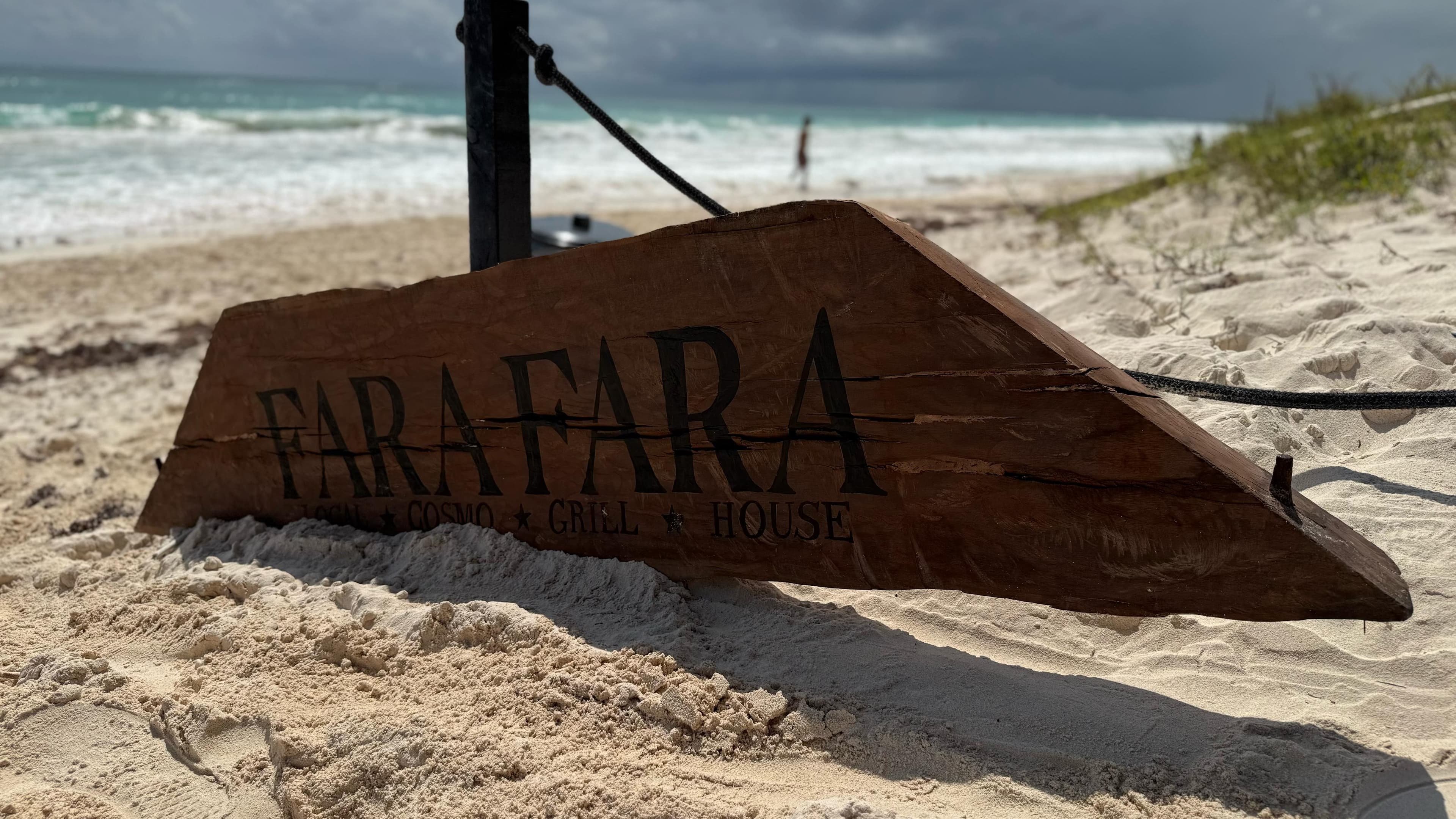 FARA FARA: PARRILLA LOCAL Y COSMO gallery image 1